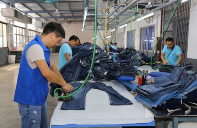 開平百企風采 | 紅日制衣 加快轉型升級 實現(xiàn)持續(xù)增長