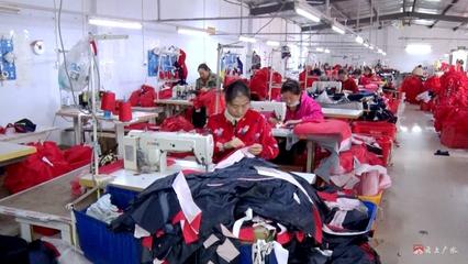 馬坪工業(yè)經(jīng)濟(jì)高質(zhì)量發(fā)展系列報(bào)道之三 銳特運(yùn)動(dòng)服飾——匠心獨(dú)運(yùn)，以精工品質(zhì)鑄就“美美噠”校服新標(biāo)桿